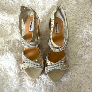 Not Rated wedges from Buckle